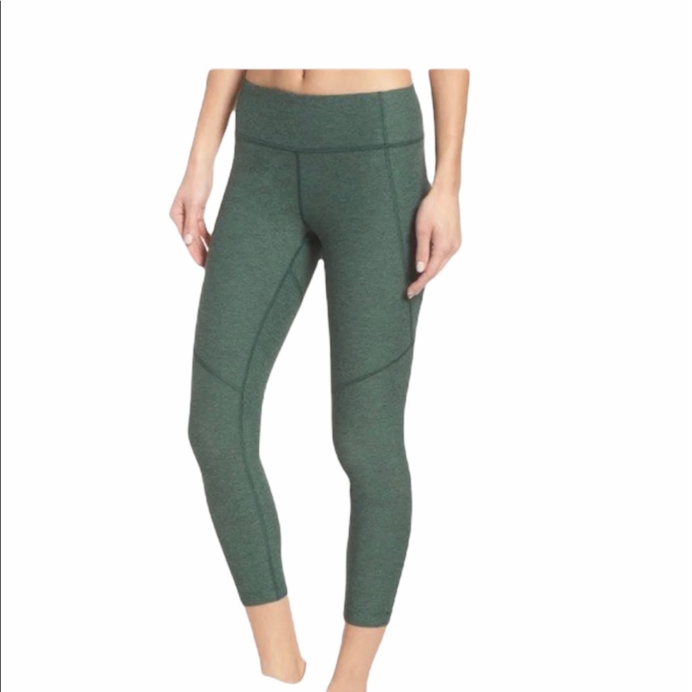 Outdoor Voices Green Cropped Leggings - Picture 1 of 5